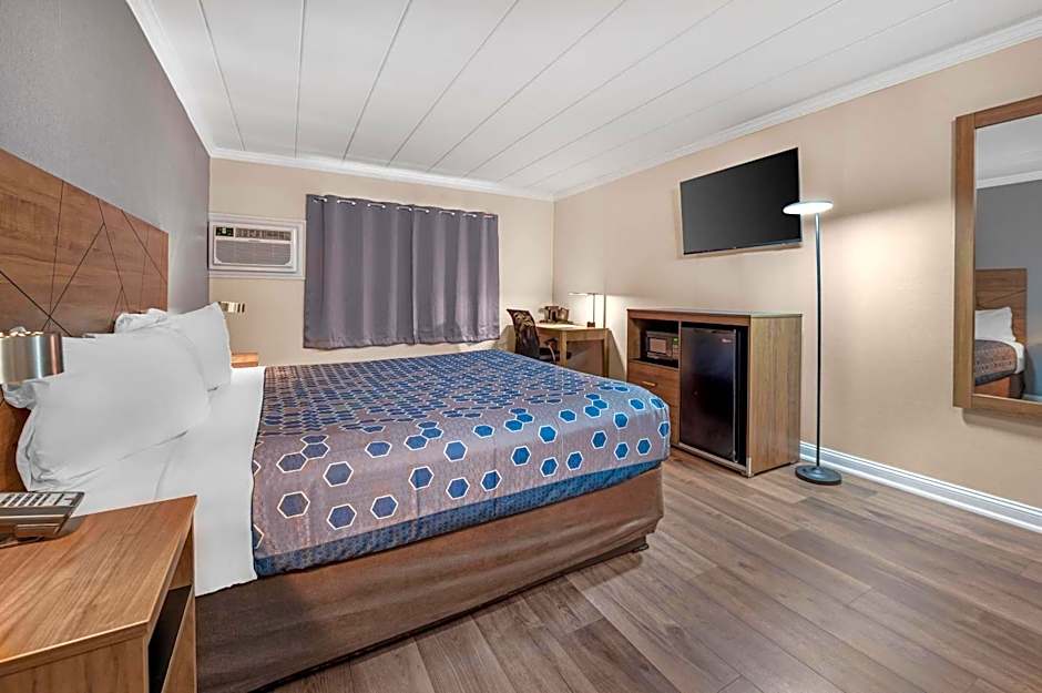 Econo Lodge Hicksville - Long Island