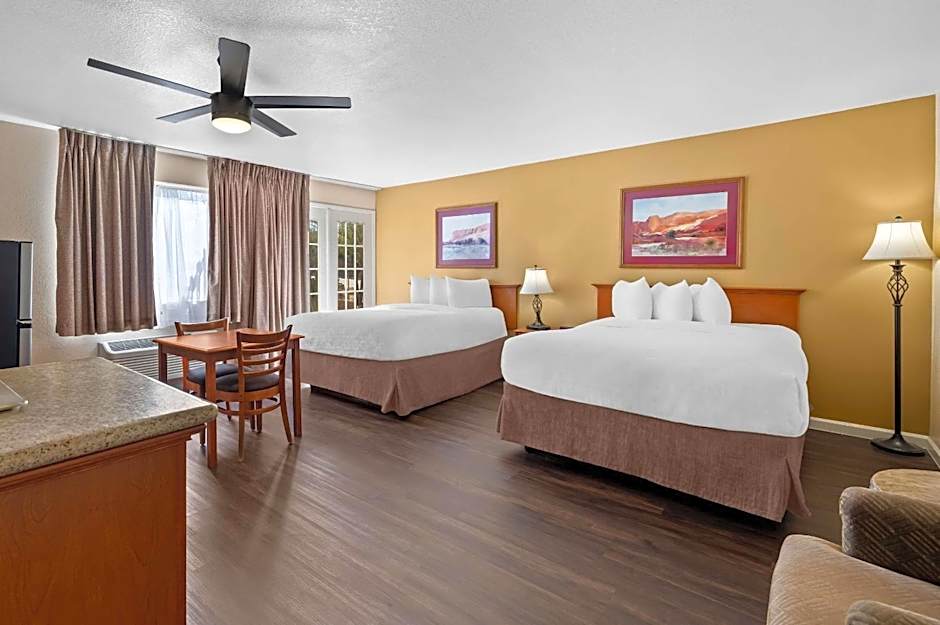 Clarion Inn