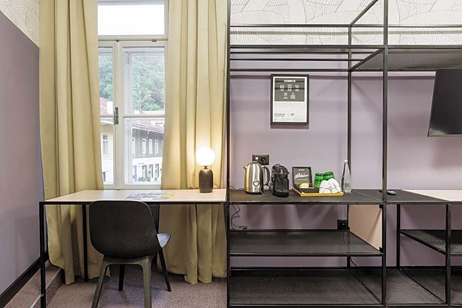 Stay Swanky Bed & Breakfast