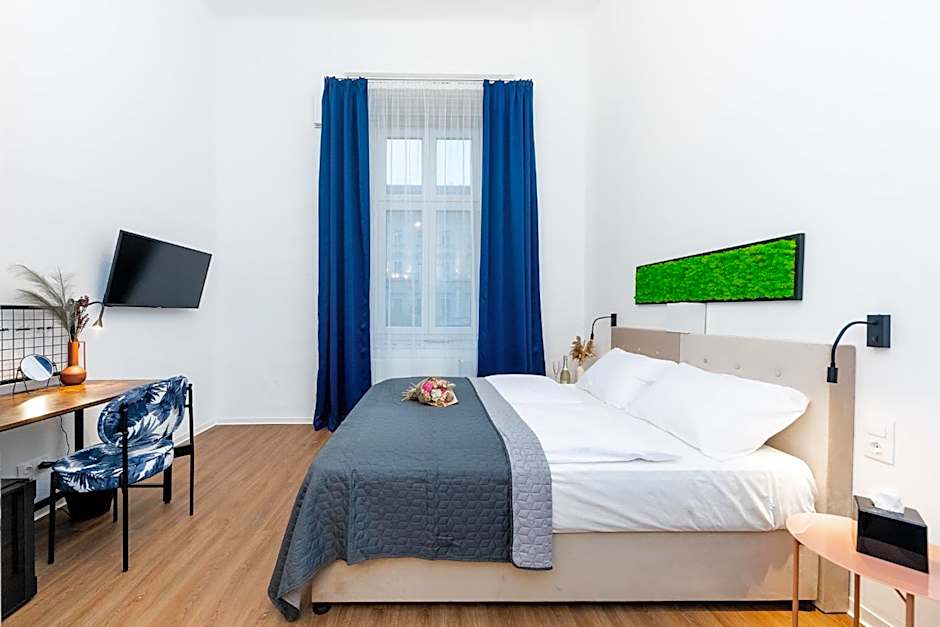 Adagio Downtown Rooms