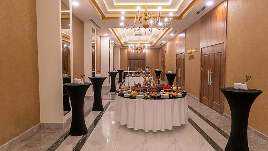 Aydinbey Queen's Palace & Spa - Ultra All Inclusive