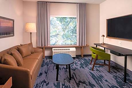Suite, 2 Queen, Sofa bed