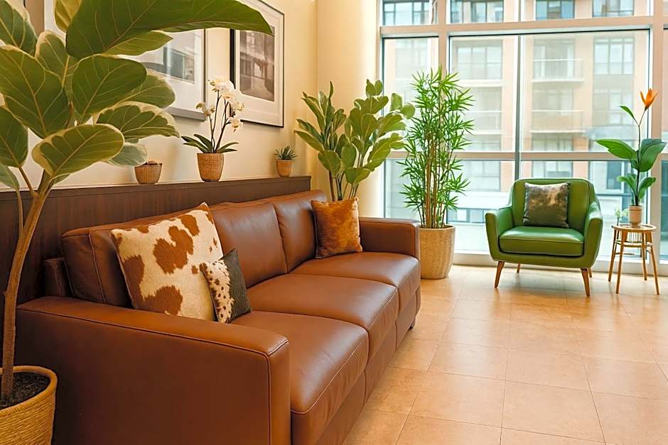 LIC Manhattan View Hotel