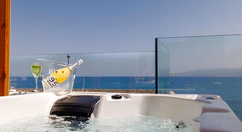 Soho SeaFront Suites