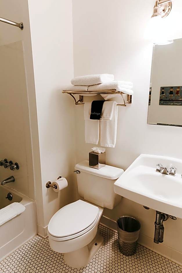 Chebeague Island Inn