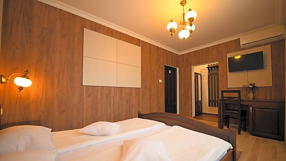 Pensiunea Sarmis Cristal