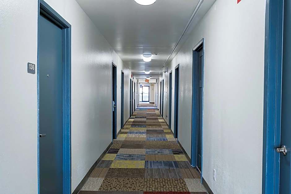 Americas Best Value Inn East Peoria