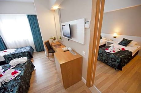 Standard Pool View Single Use