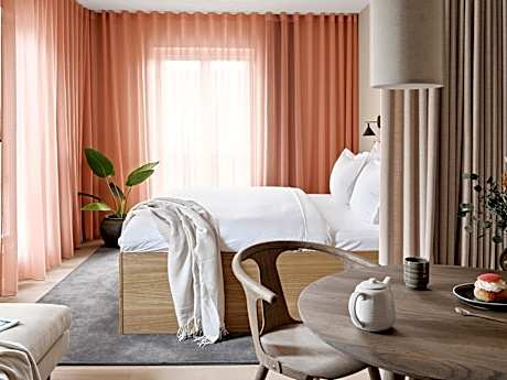 Aura Apartment Hotel