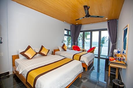 Deluxe Twin Room with Sea View