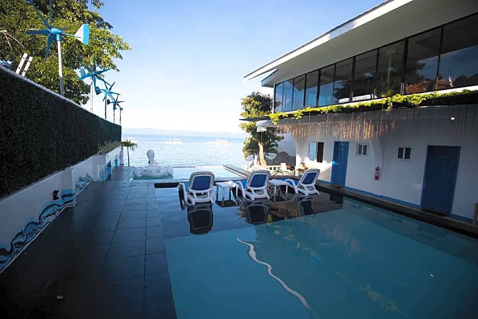 Pescadores Suites Moalboal