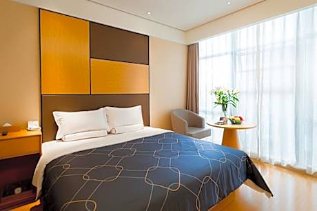 Chonpines Hotels·Leshan Giant Buddha