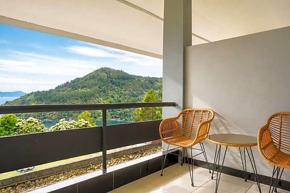 Hotel Patra Parapat