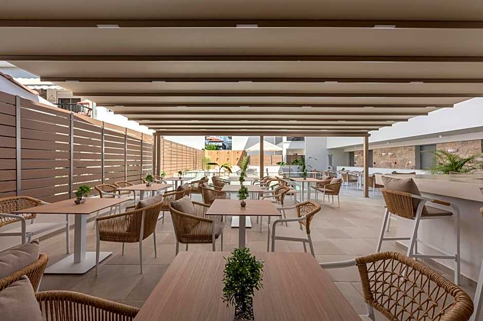 Sandy Seaside Suites