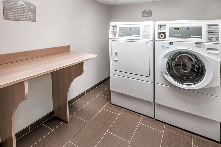 Microtel Inn & Suites by Wyndham - Penn Yan