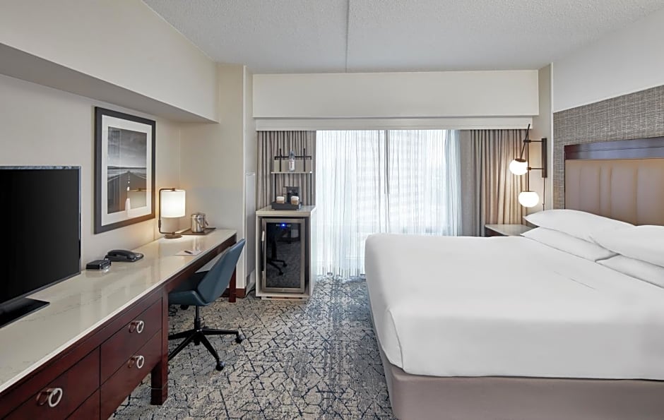 Sheraton Indianapolis Hotel at Keystone Crossing