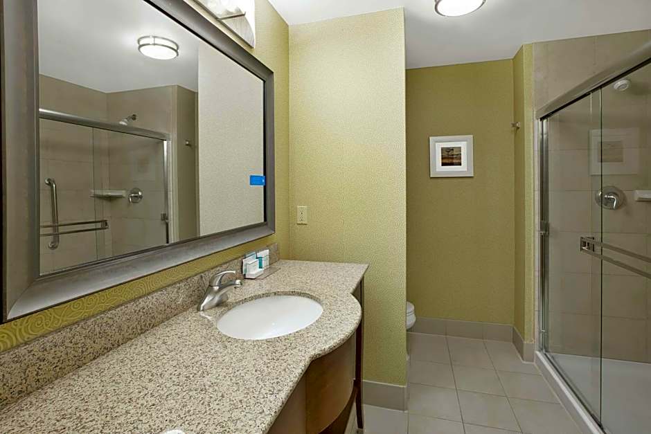 Hampton Inn and Suites Wichita Northeast