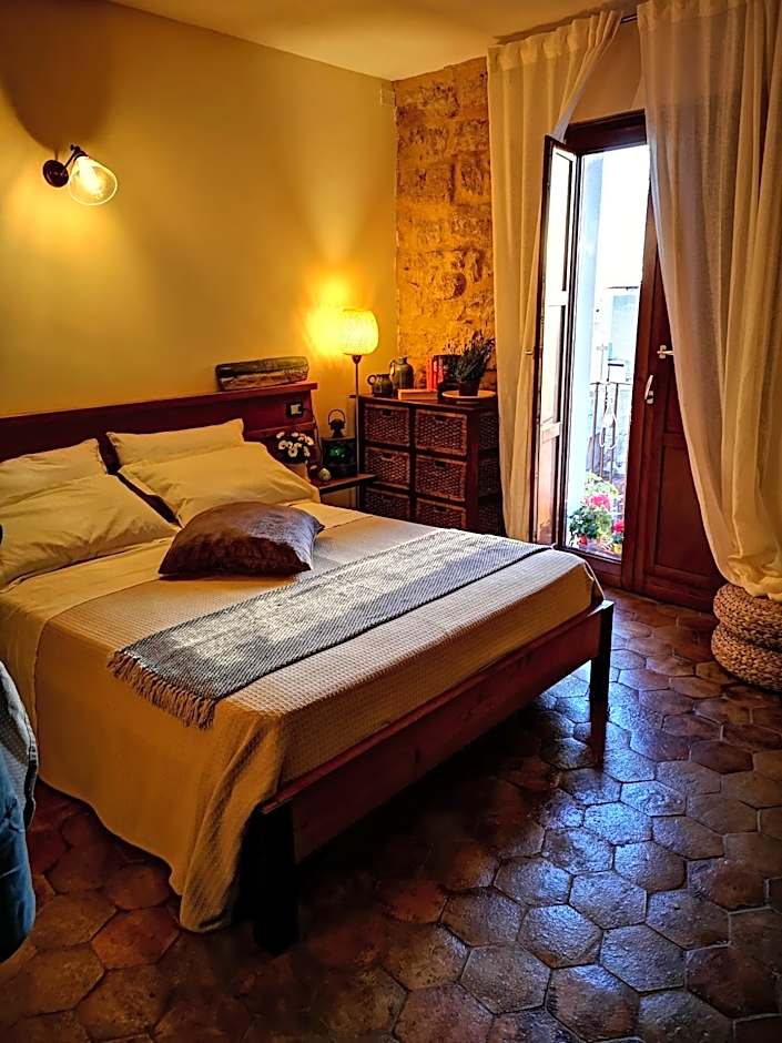 Aljama - Downtown B&B