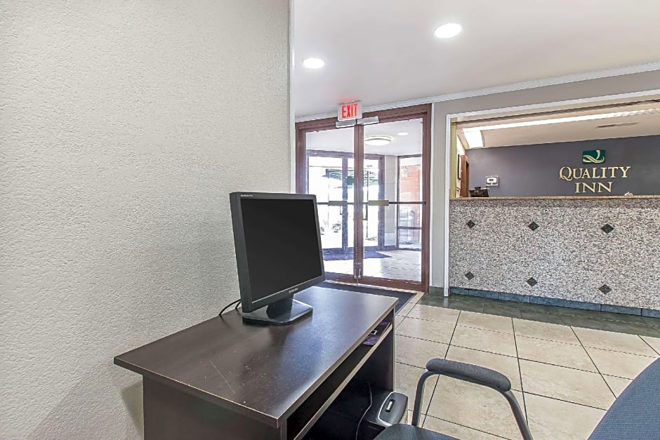 Quality Inn Homewood Birmingham I-65 – Homewood, AL