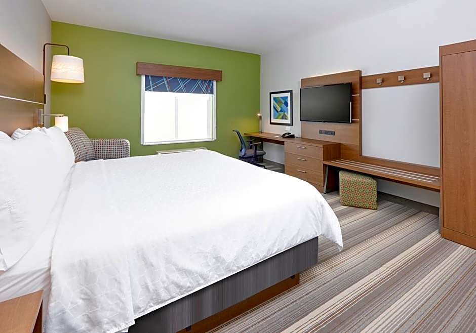 Holiday Inn Express Hotel & Suites Denton By IHG