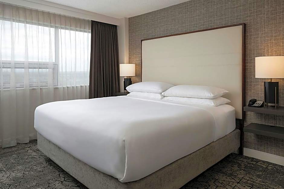 Sheraton Cavalier Calgary Hotel