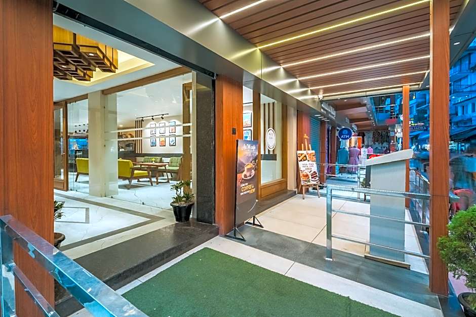 Tripli Hotels M & Resort