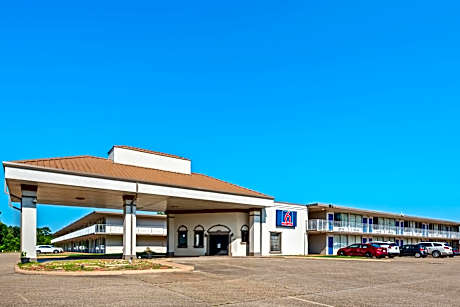 Studio 6 Hammond, LA I12 I55
