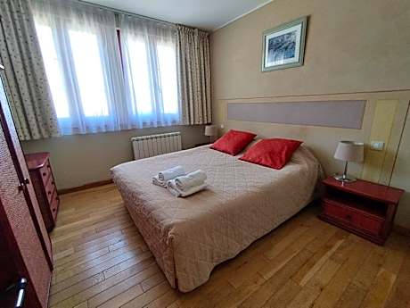 Big Family Apartment 3 Rooms 9 People