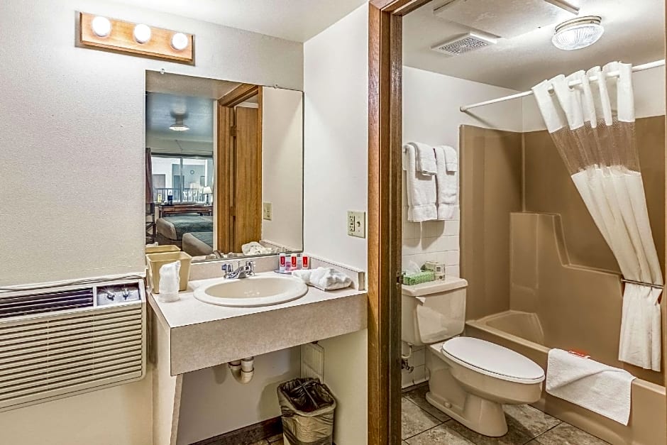 Econo Lodge Waupaca
