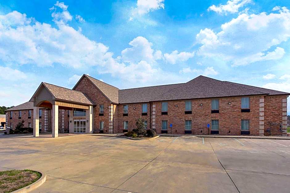 Days Inn & Suites by Wyndham Florence/Jackson Area