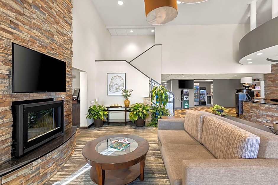 Best Western Luxbury Inn-Fort Wayne