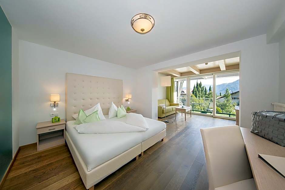Photo 1 of 4 of Junior Suite