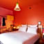 PAUL & PIA - Welcome Home Hotel
