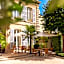 L Hotel de Beaune