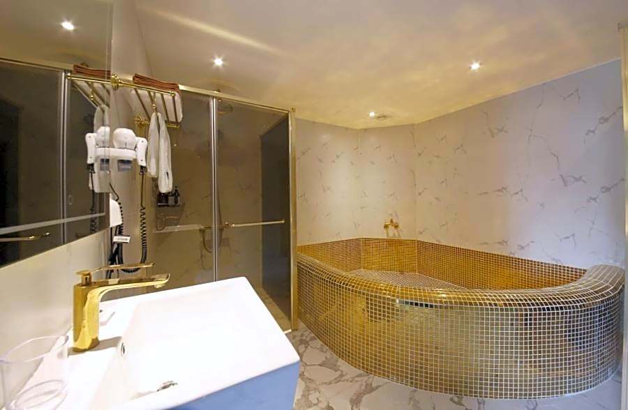 Gimhae Jangyu Stayin Hotel