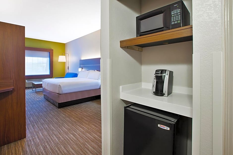 Holiday Inn Express Hotel & Suites Alcoa Knoxville Airport