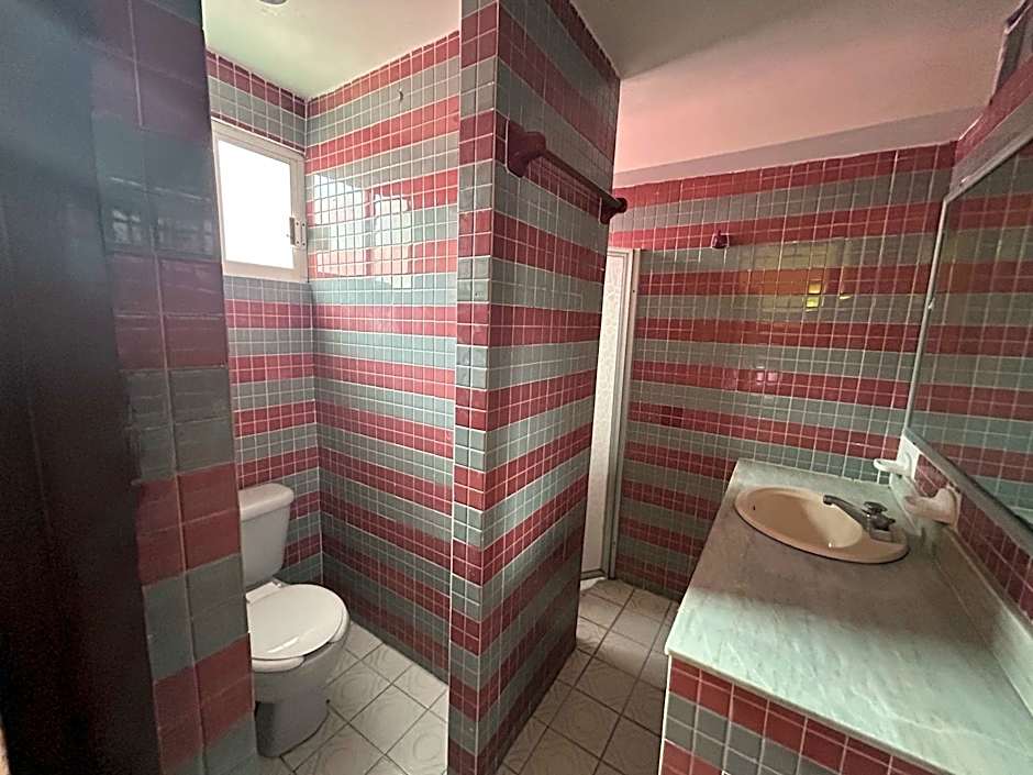 Hotel Capri Playa a una calle de la Playa Regatas