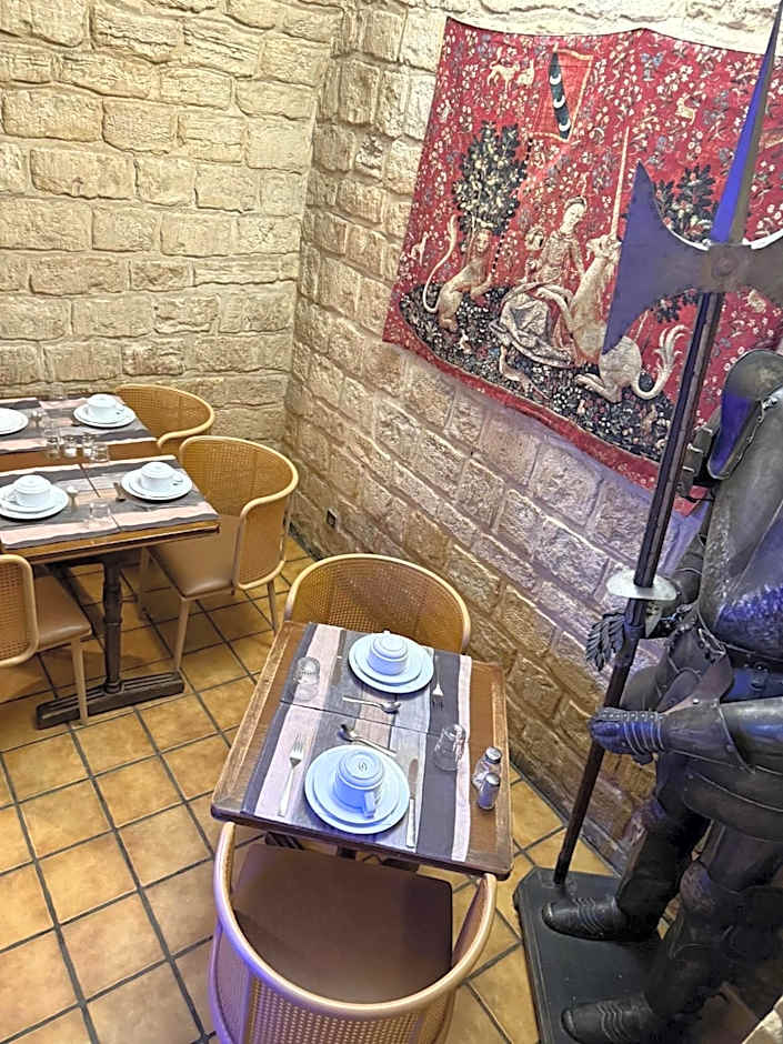 Hotel Richmond Gare du Nord