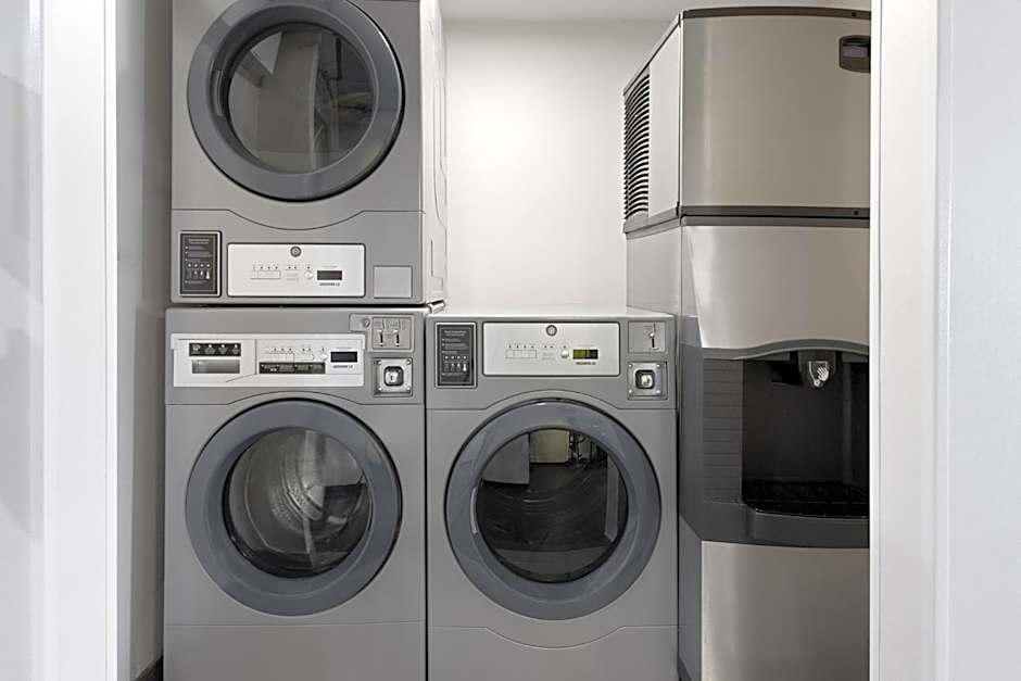 Holiday Inn Roanoke - Tanglewood Route 419 & I 581 By IHG