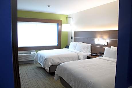 2 Queen Beds Standard Comm Accessible