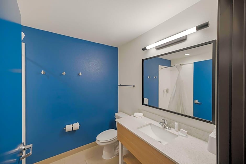 Spark by Hilton Midland South