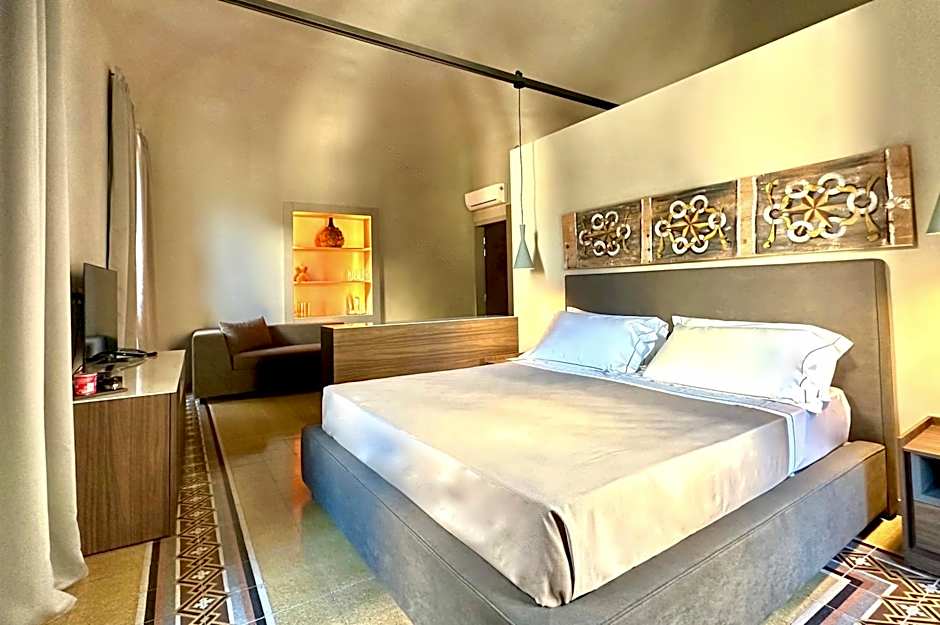 Photo 1 of 6 of Junior Suite