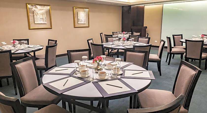 Pacific Business Hotel