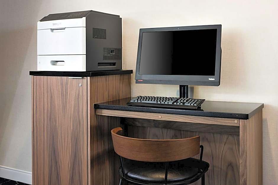 Courtyard by Marriott Minneapolis Maple Grove/Arbor Lakes