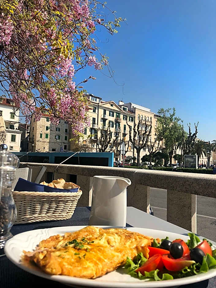 Seaview Luxury Retreat