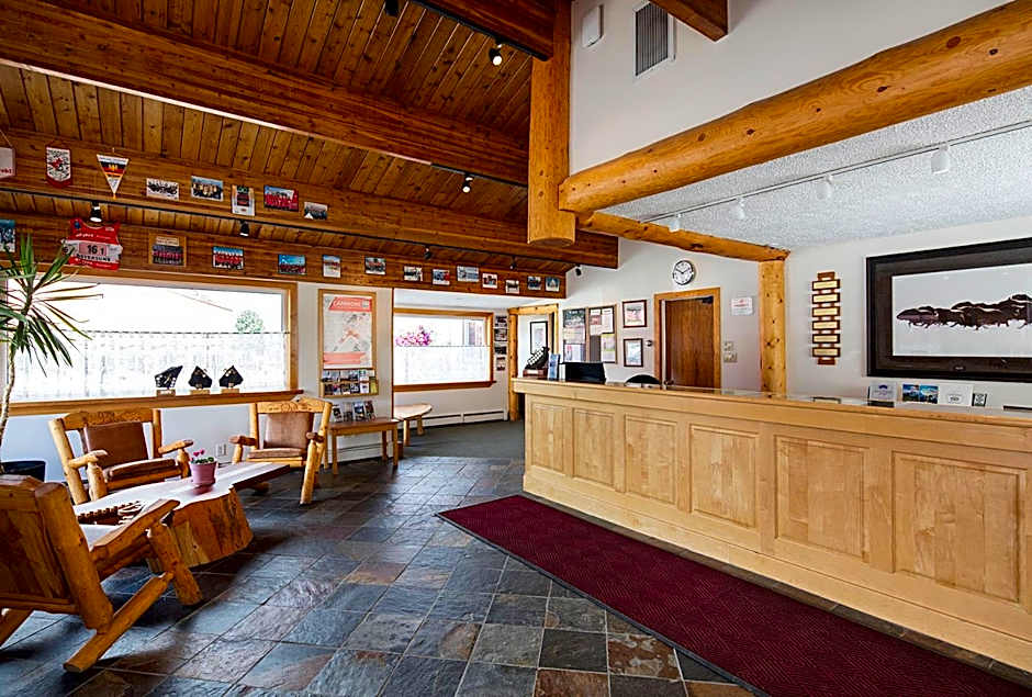 Rocky Mountain Ski Lodge