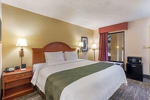 Quality Inn - Hamilton Place