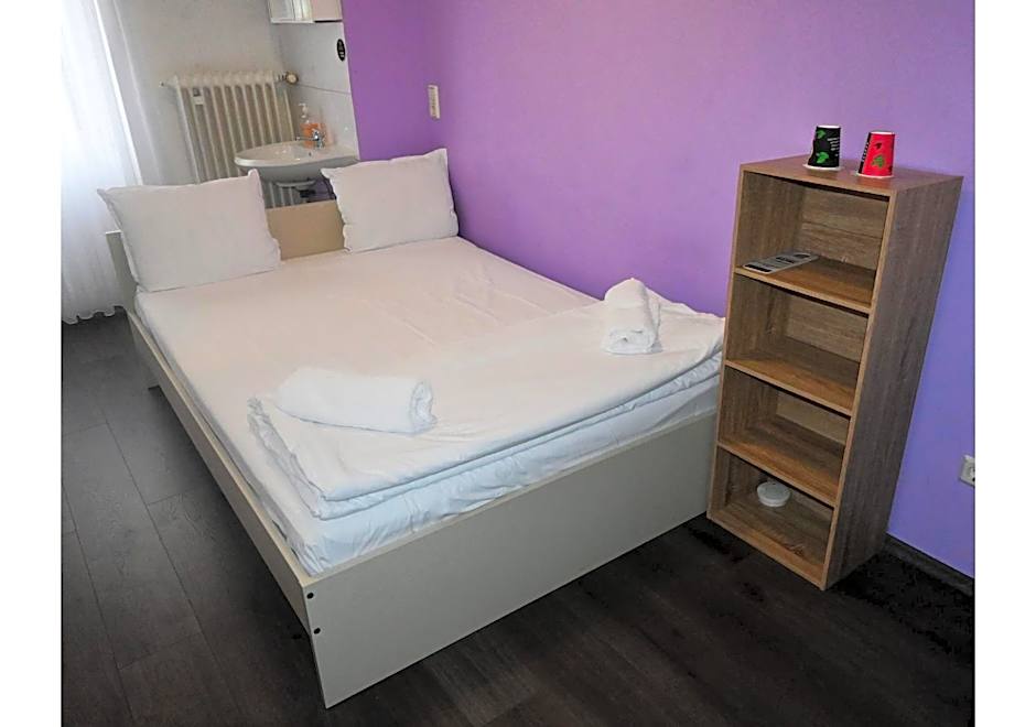 Hotel Annis M&P
