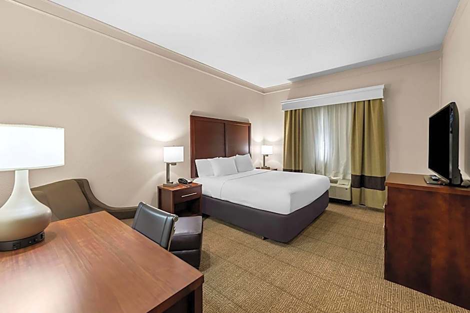 Comfort Inn & Suites Heath