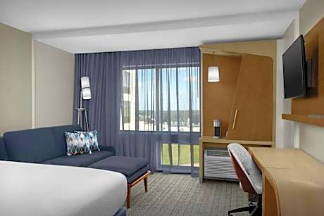 King Room with Sofa Bed - Hearing Accessible